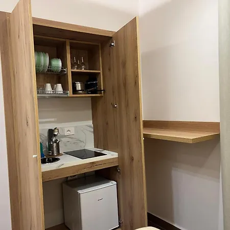 Conte' Piazza Garibaldi 4*