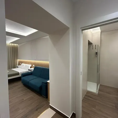 Conte' Piazza Garibaldi 4* Nápoles