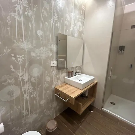 Conte' Piazza Garibaldi 4*