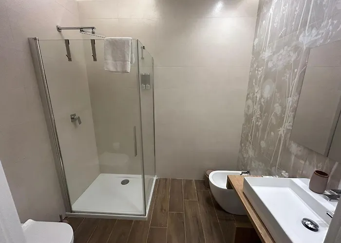 Conte' Piazza Garibaldi 4*