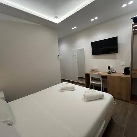 Conte' Piazza Garibaldi Guest house Naples